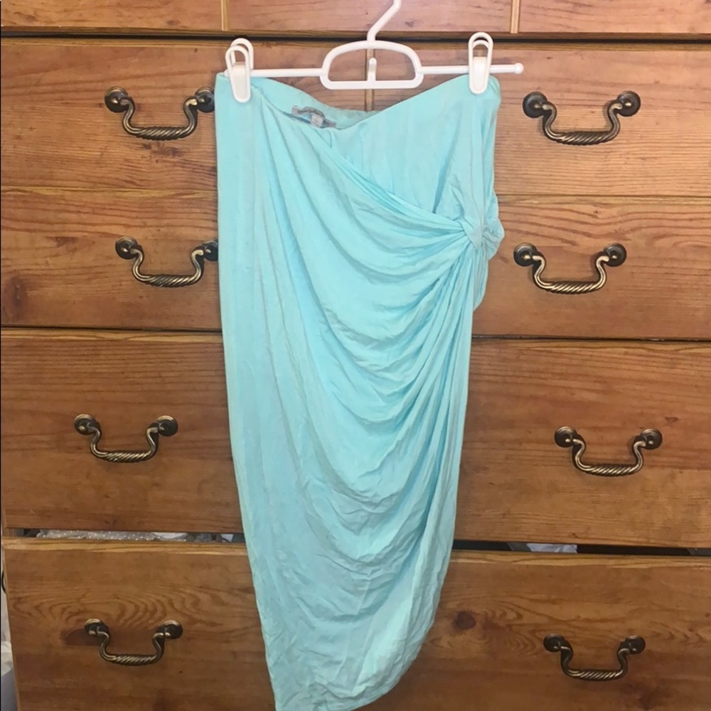 Asymmetrical skirt